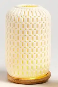 Bomboniera mini lampada cilindrica in porcellana traforata e legno